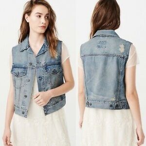 Abercrombie & Fitch Distressed Denim Vest XS